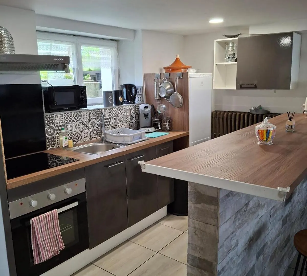 Appartements Renove A Neuf Au Rez De Chausse De Notre Maison Morlaix Lägenhet
