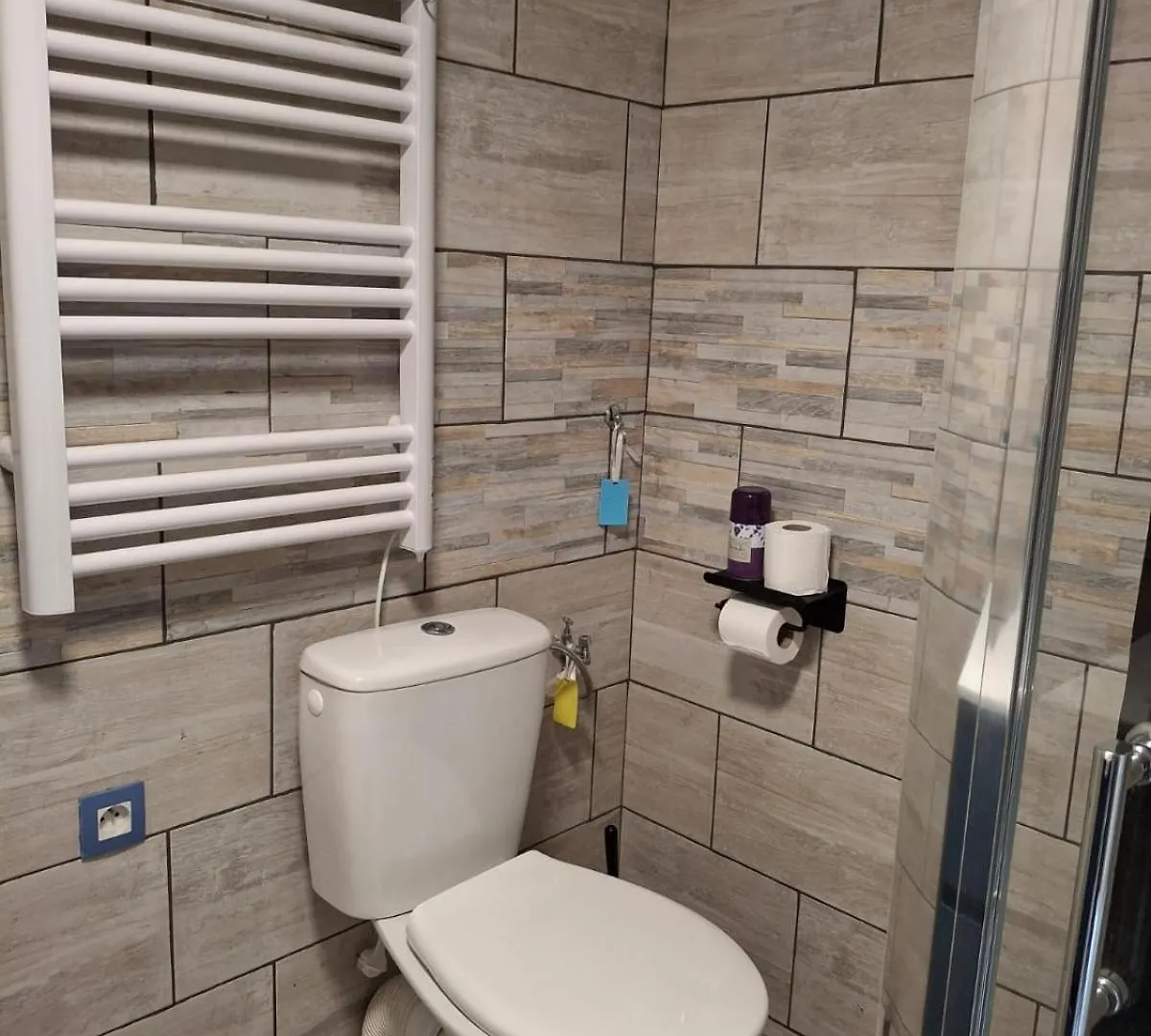 Appartements Renove A Neuf Au Rez De Chausse De Notre Maison Morlaix Frankrike