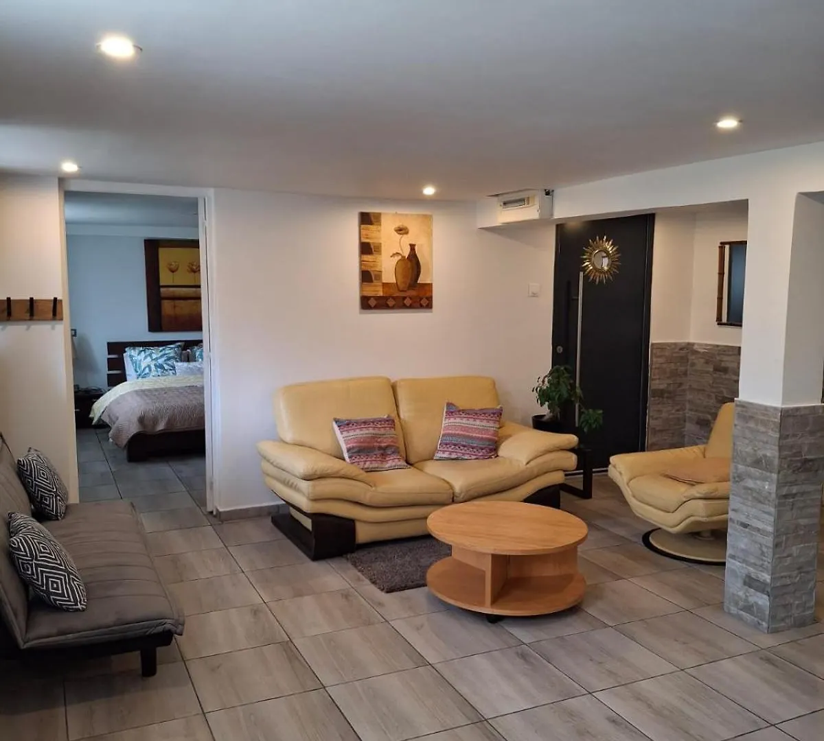 Lägenhet Appartements Renove A Neuf Au Rez De Chausse De Notre Maison Morlaix