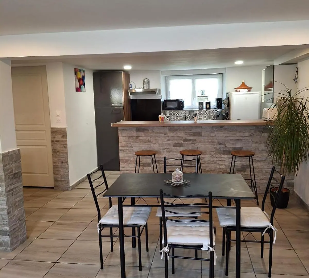 Appartements Renove A Neuf Au Rez De Chausse De Notre Maison Morlaix